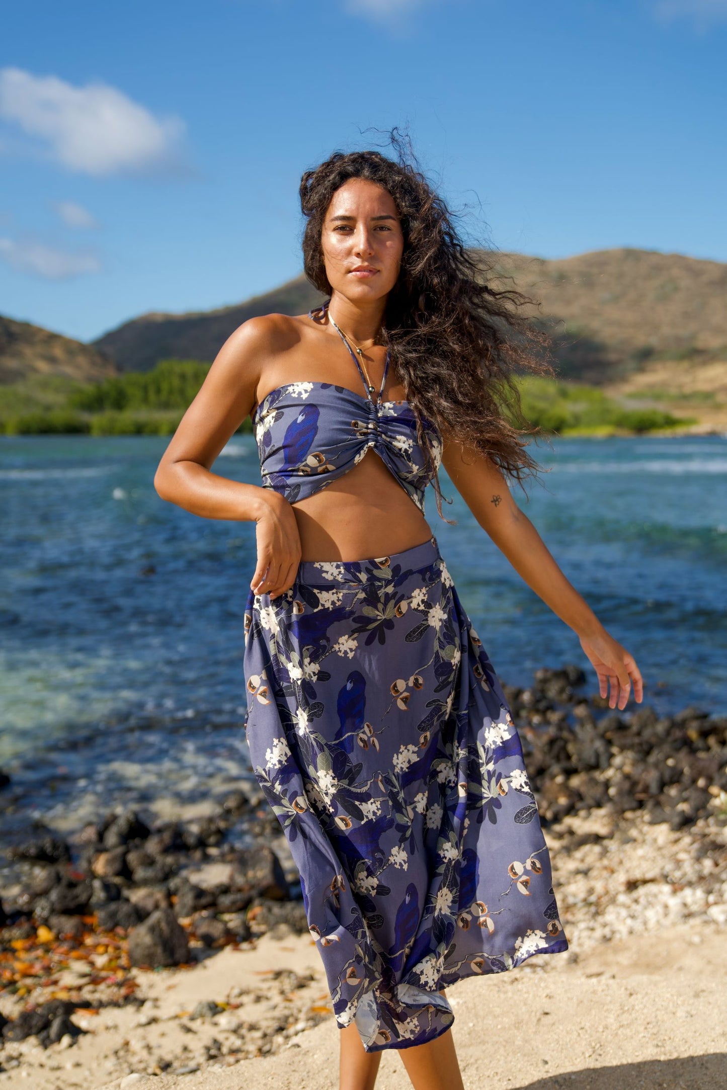 Hō’awa & The ‘Alalā Tie-back Top