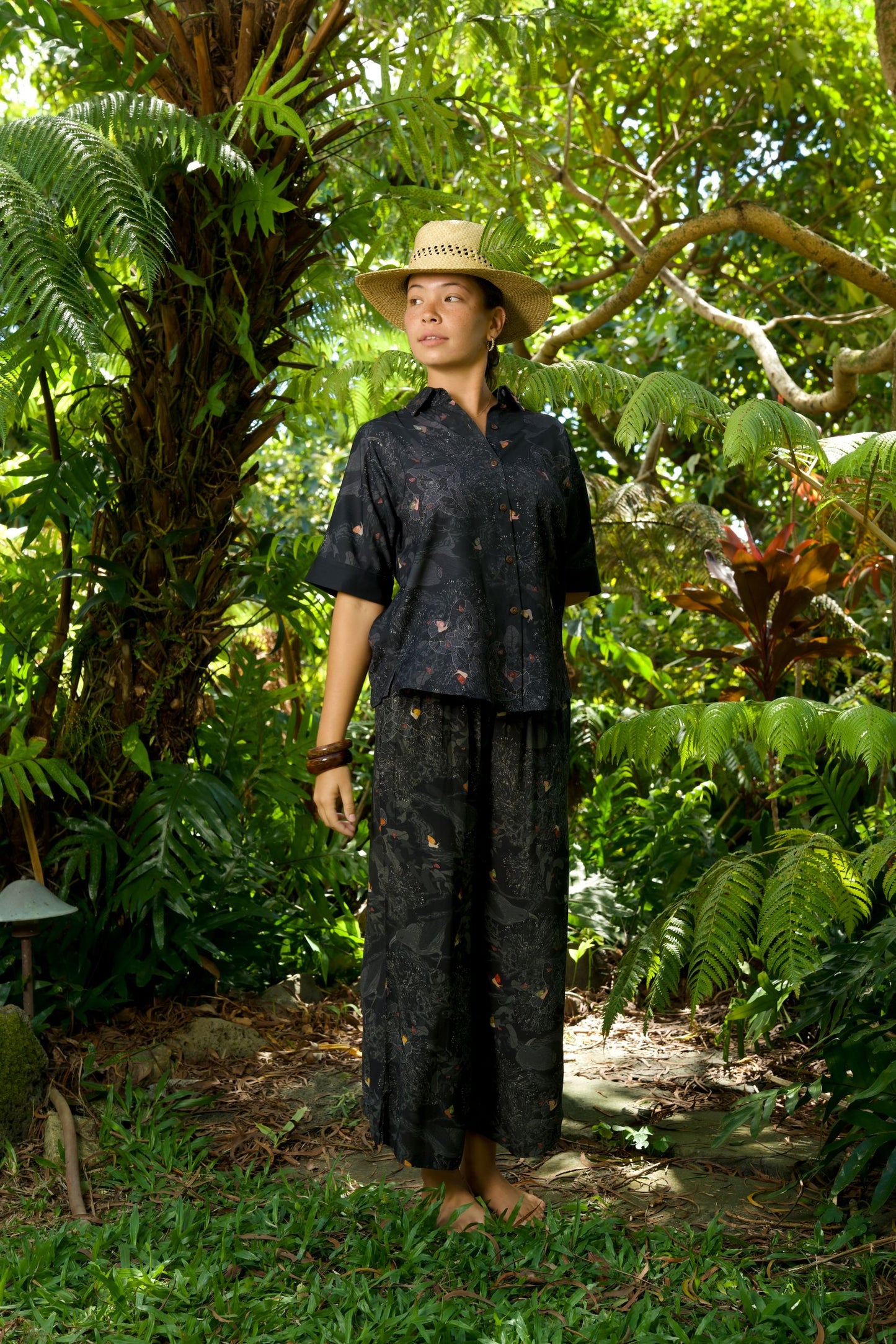 Kaniakapūpū Dark Forest Women's Kimono Sleeve Aloha Shirt