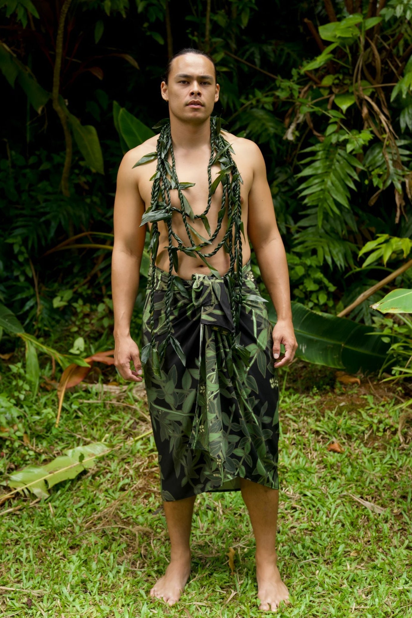 Maile Black Pareo / Sarong