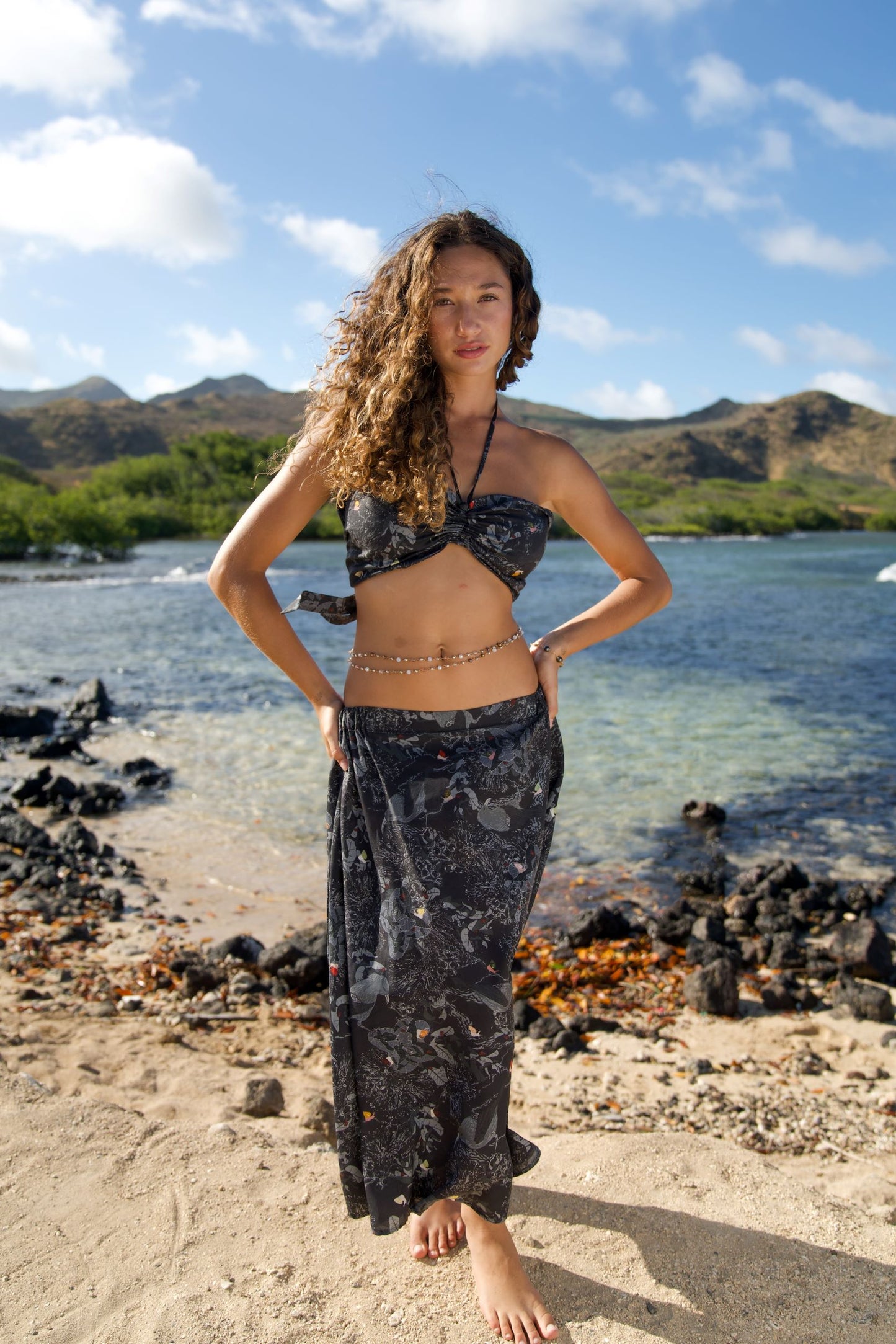 Kaniakapūpū Dark Forest Tie-back Top