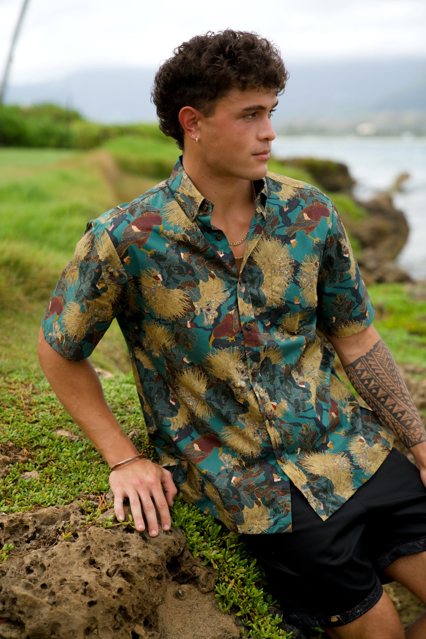Kaniakapūpū Mamo Aloha Shirt