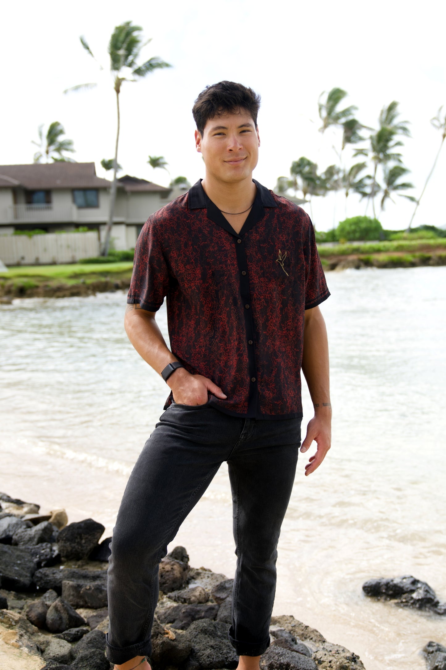 Koa‘e Kea Halema‘uma‘u Vintage Cut Aloha Shirt (Iron Free)