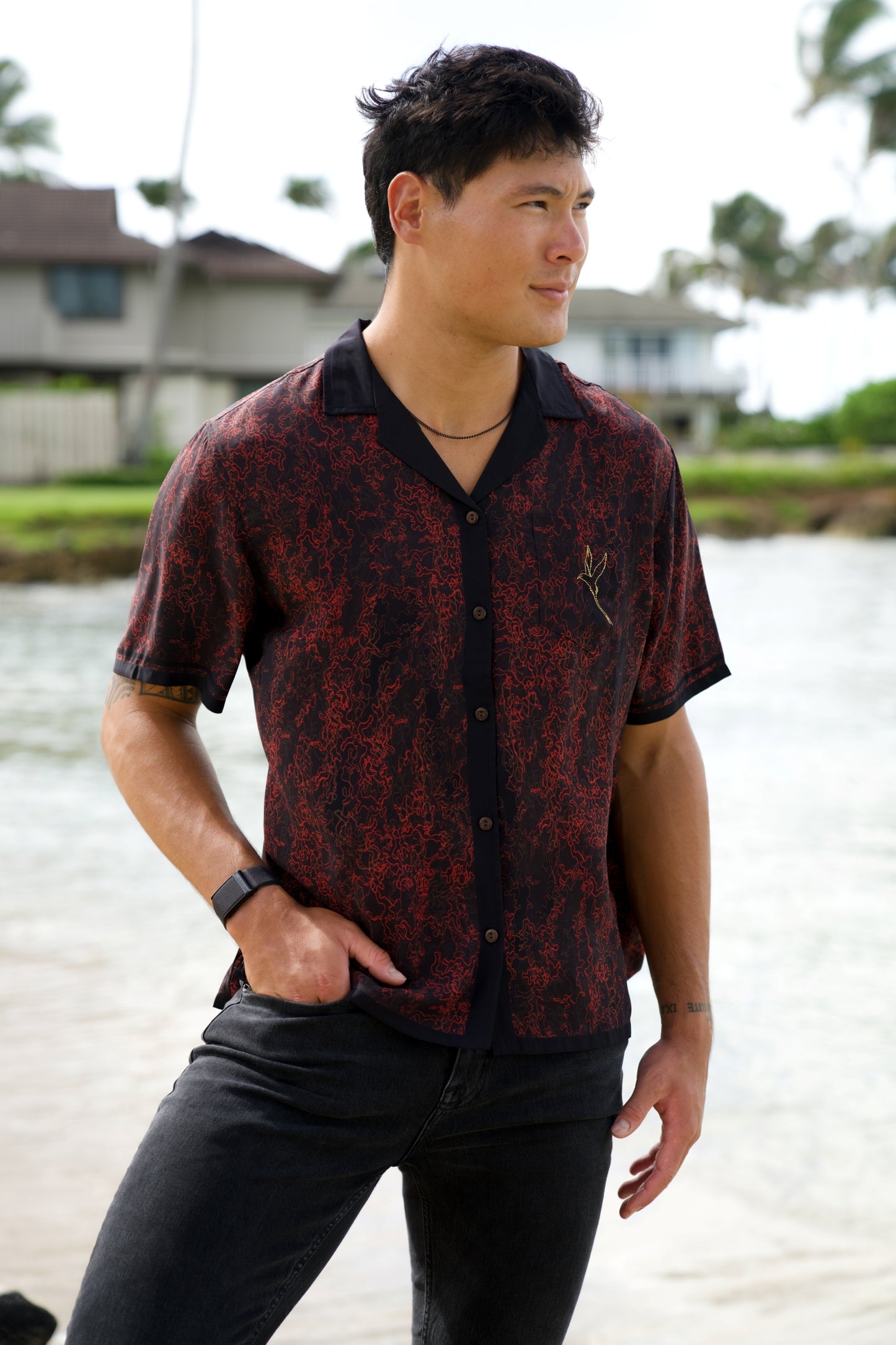 Koa‘e Kea Halema‘uma‘u Vintage Cut Aloha Shirt (Iron Free)