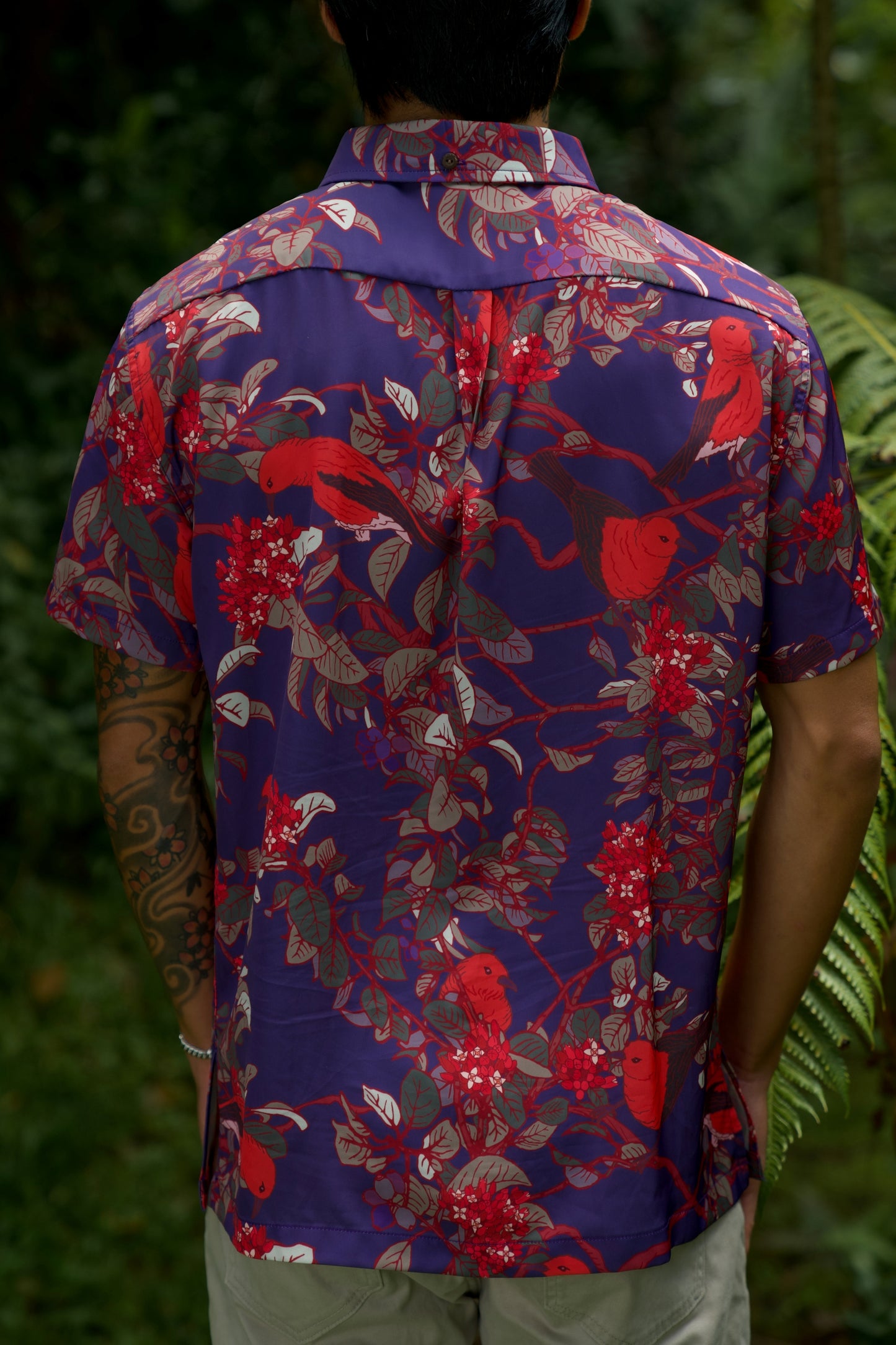 ‘ Apapane & ‘ Iliahi Iron Free Aloha Shirt