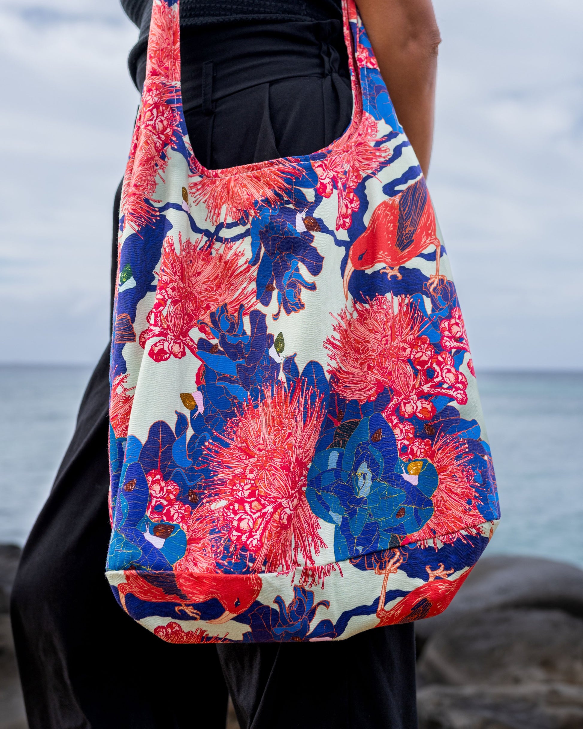 Pink and blue Hawaiian Print tropical tote bag