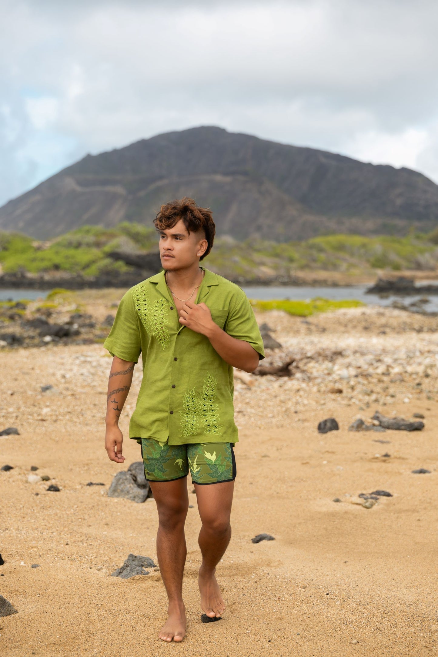 ‘Iwa‘Iwa Fern Green Linen Vintage Cut Aloha Shirt