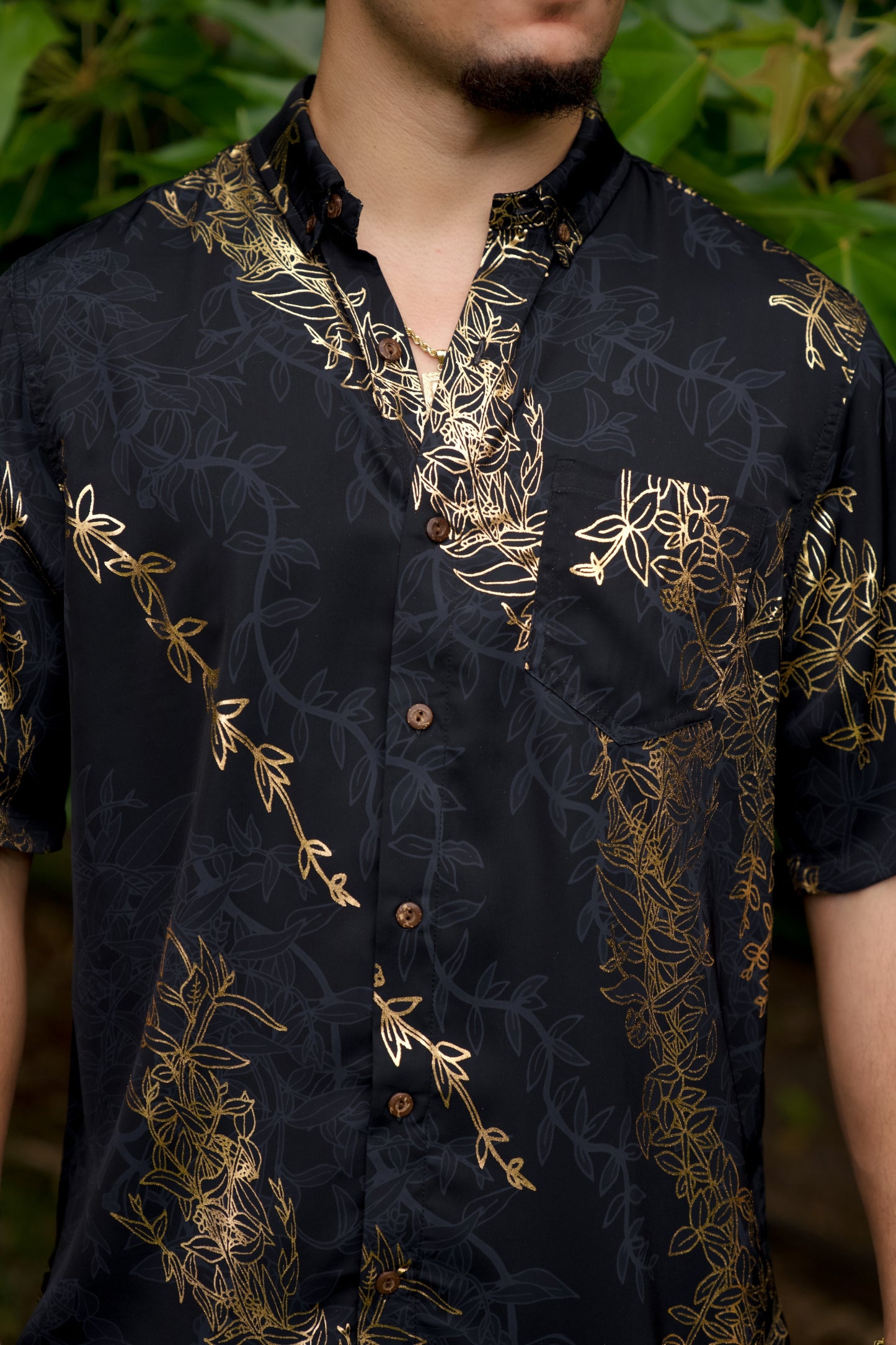 Maile Gold & Black Aloha Shirt (Iron Free)