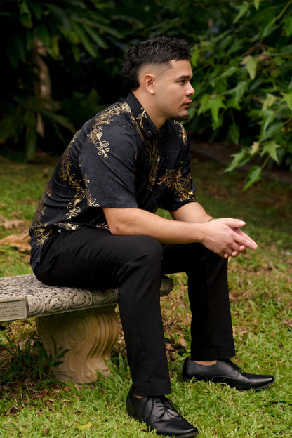 Maile Gold & Black Aloha Shirt (Iron Free)