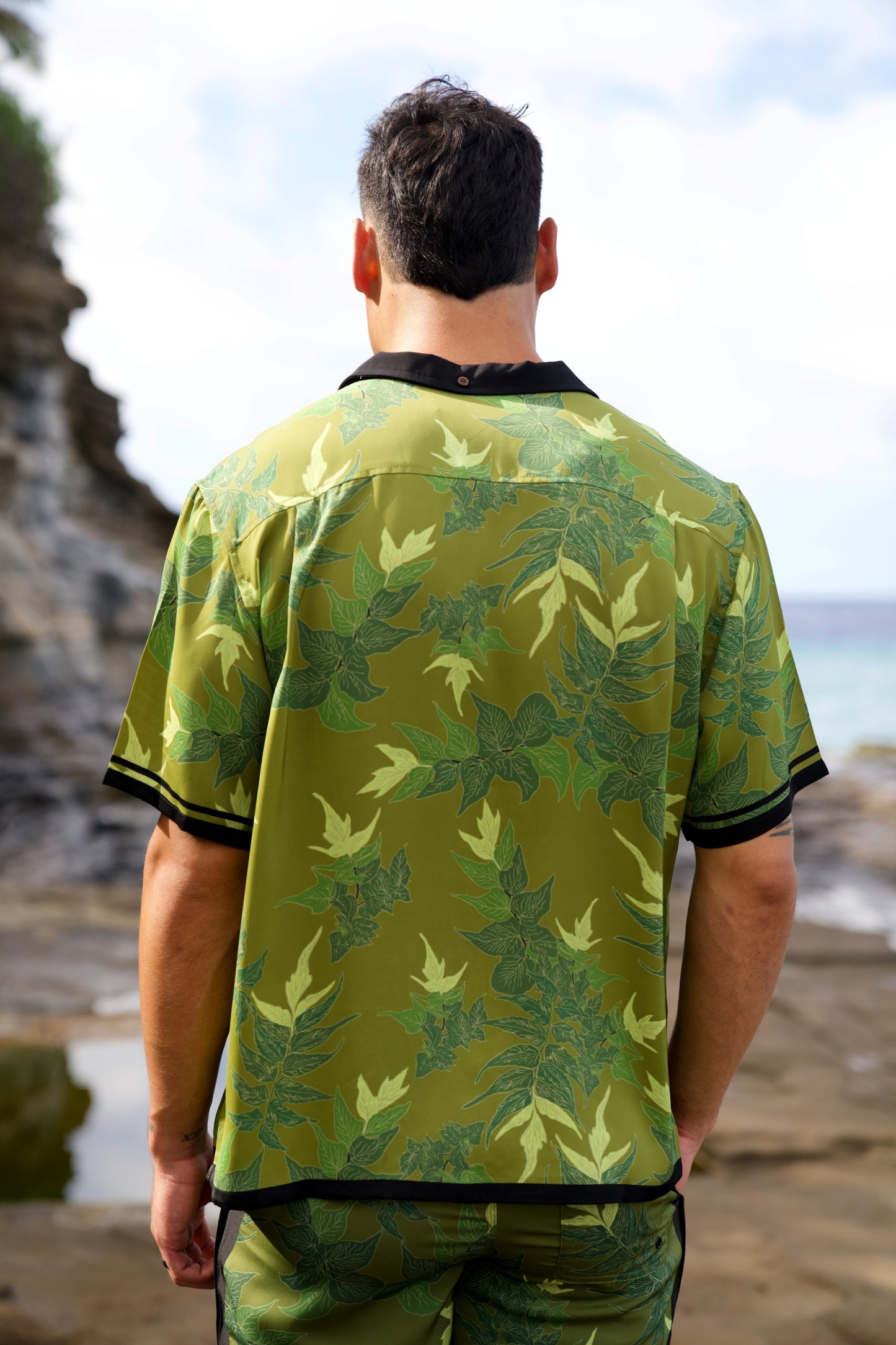 ‘Iwa‘Iwa Fern Green Vintage Cut Aloha Shirt (Iron Free)