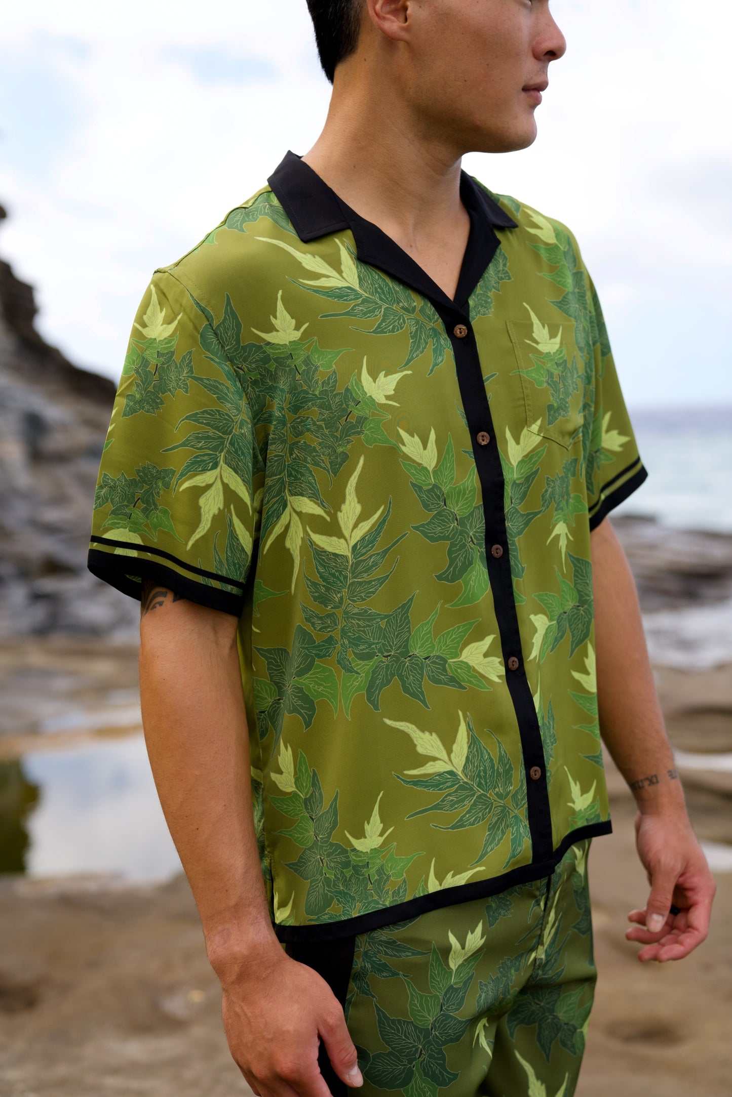 ‘Iwa‘Iwa Fern Green Vintage Cut Aloha Shirt (Iron Free)