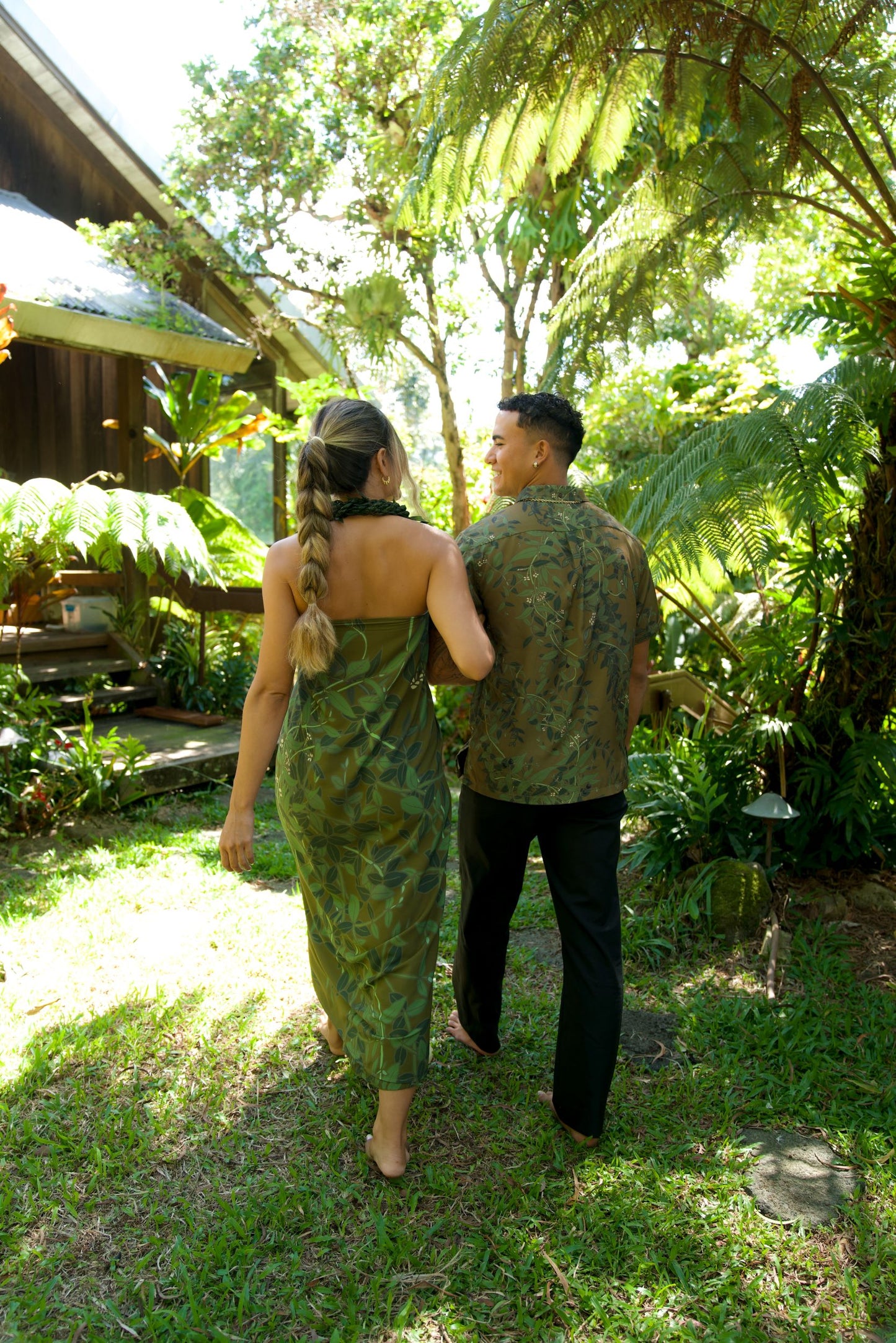 Maile Green Pareo / Sarong