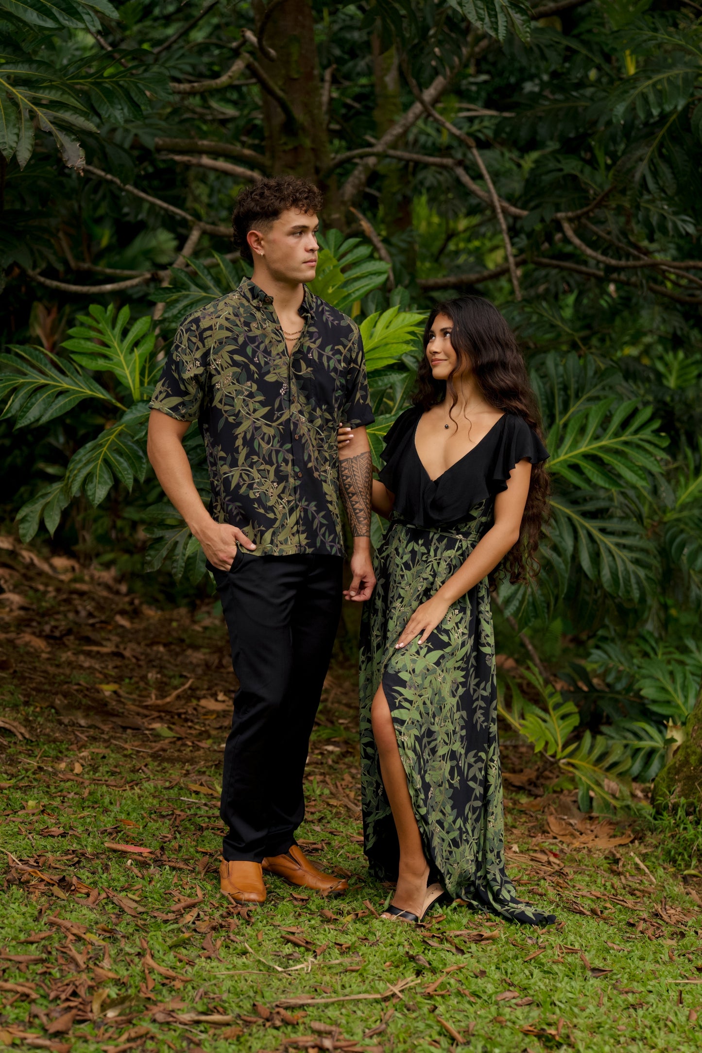 Maile Black Aloha Shirt (Iron Free)
