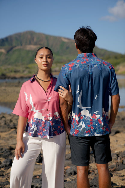 Manu-o-Kū & Hau Tree Women's Pink Kimono Sleeve Aloha Shirt (Iron Free)