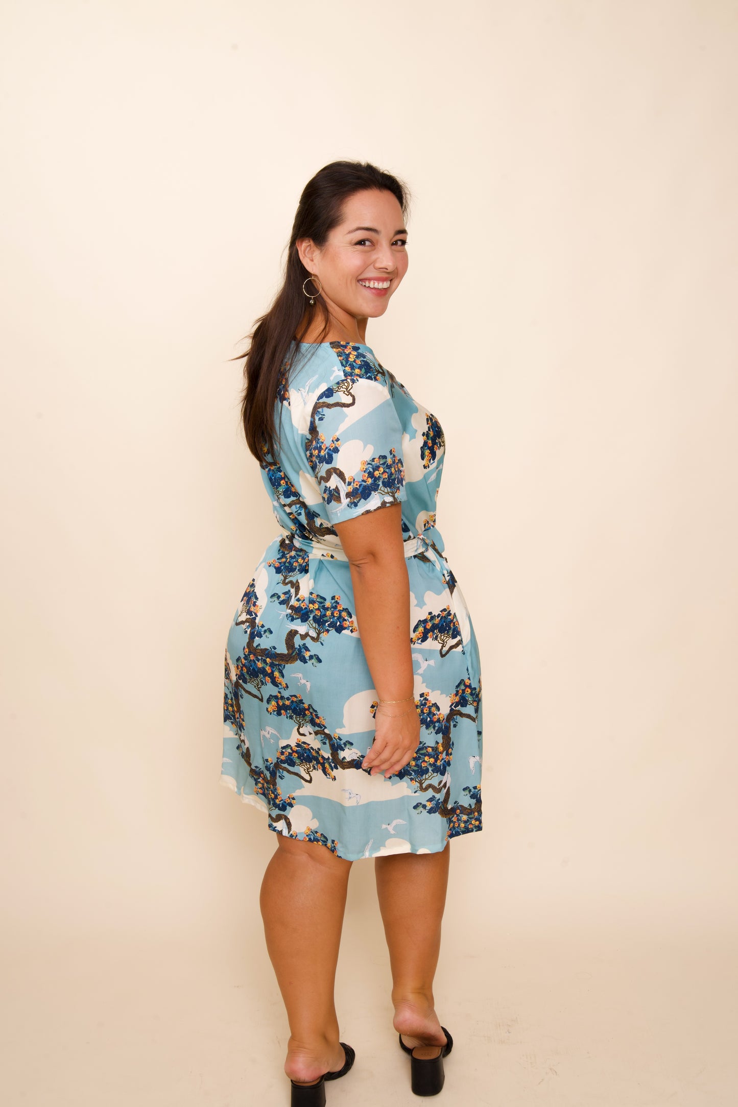 Manu-o-Kū & Flowering Hau Tree Sky Blue Tee Dress