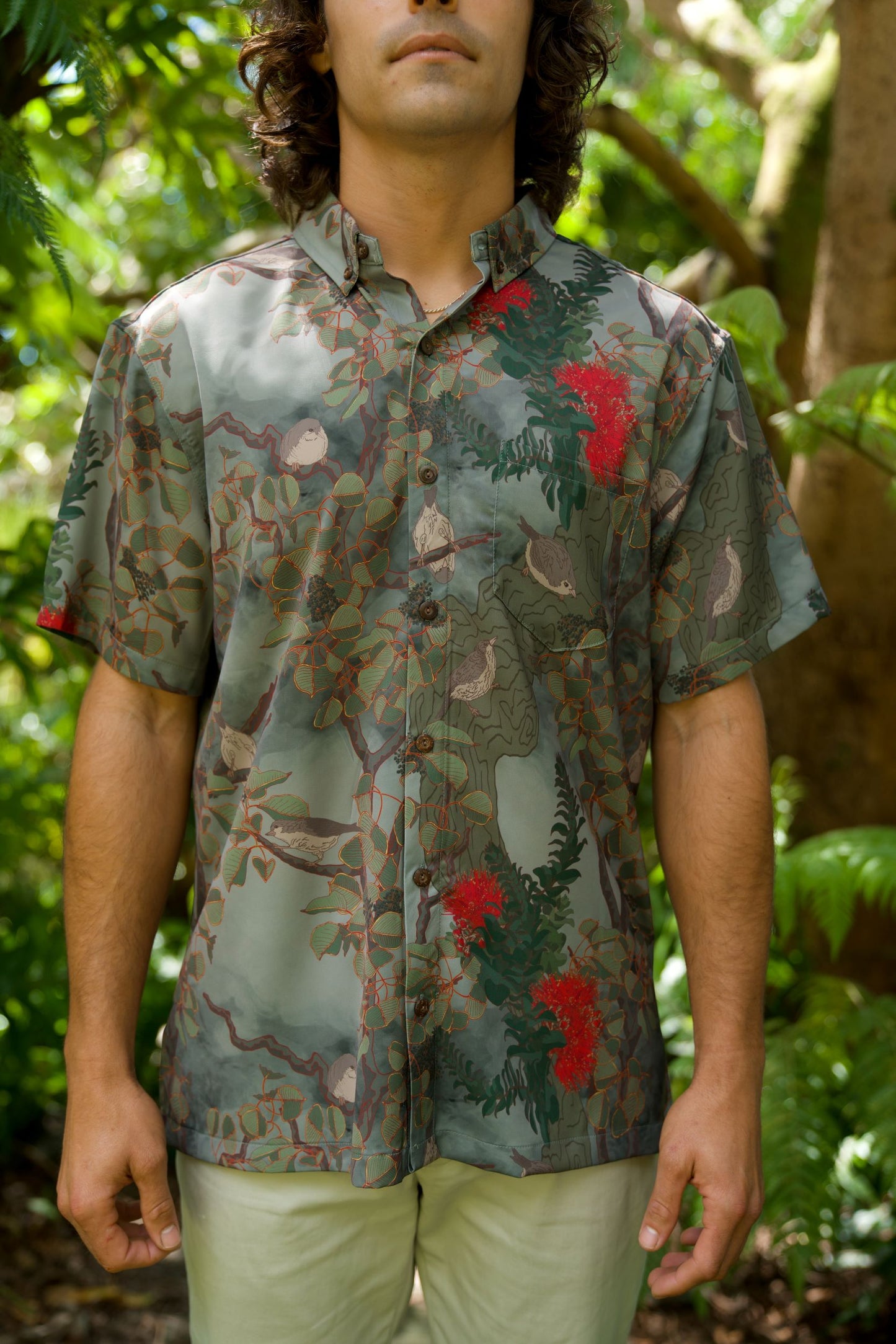 Vanishing 'Akikiki Iron Free Aloha Shirt