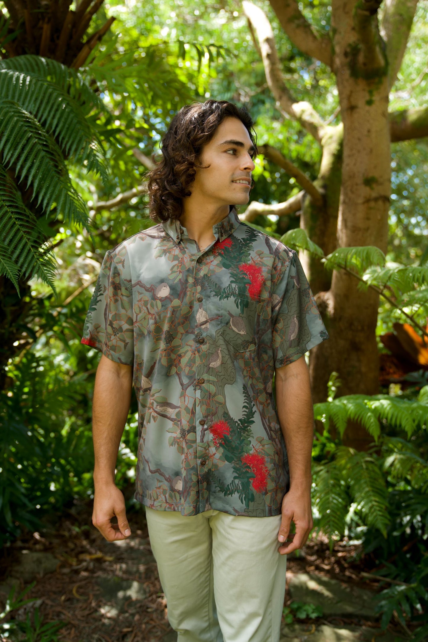 Vanishing 'Akikiki Iron Free Aloha Shirt