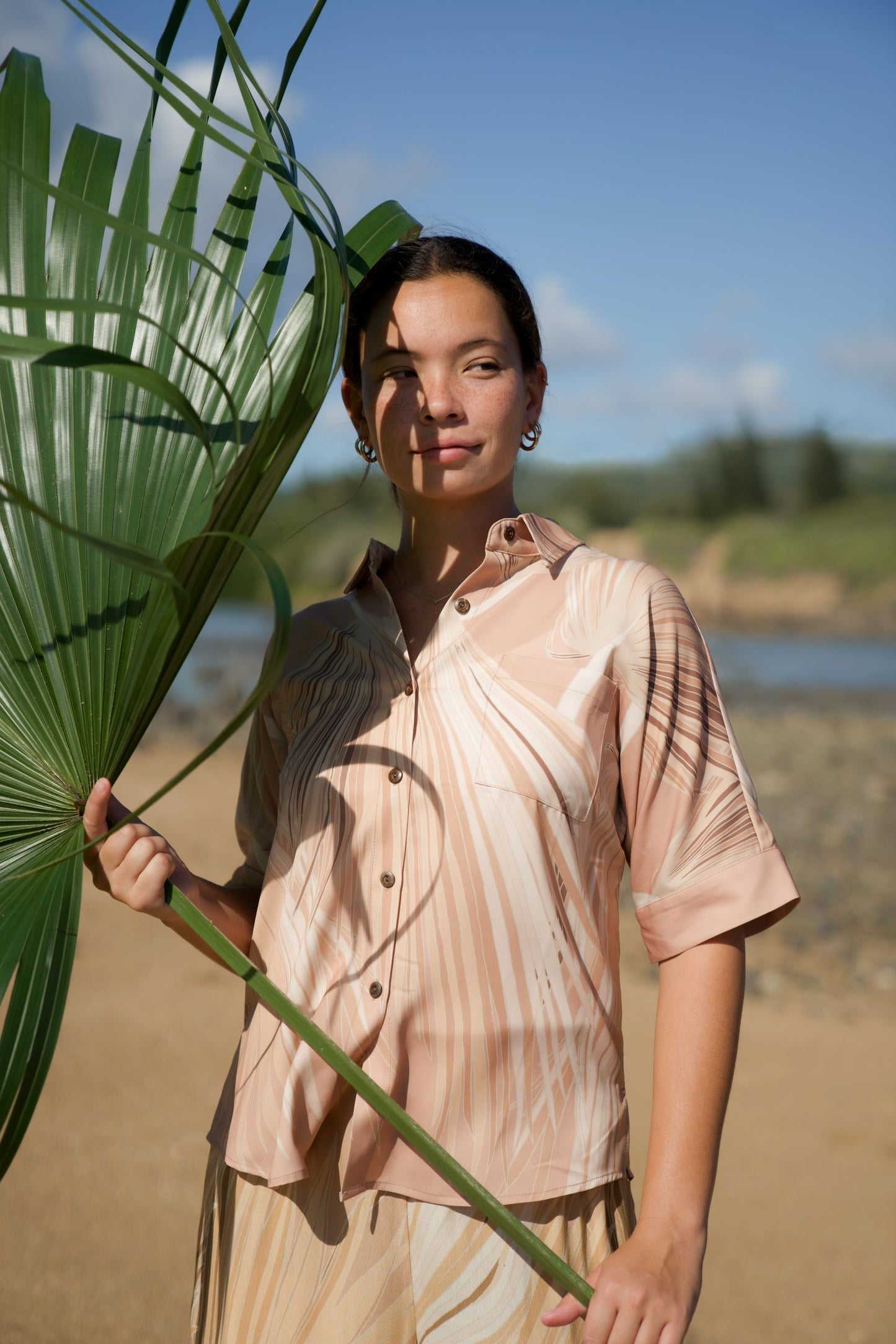 Loulu Beige Women's Kimono Sleeve Aloha Shirt