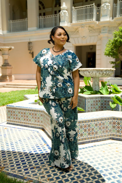 Puakala Blue on White Cotton Pants