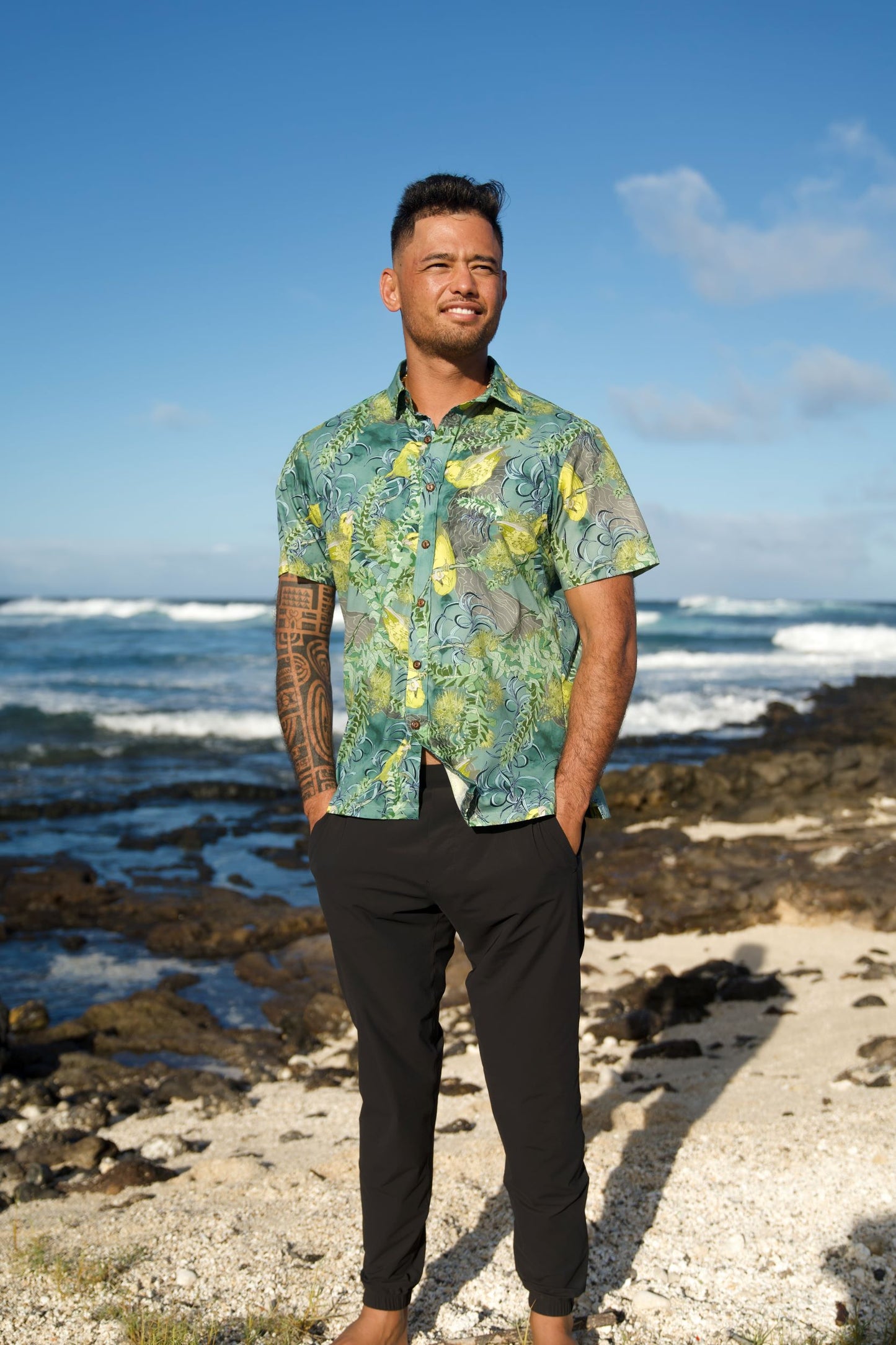 Foraging Kiwikiu Aloha Shirt