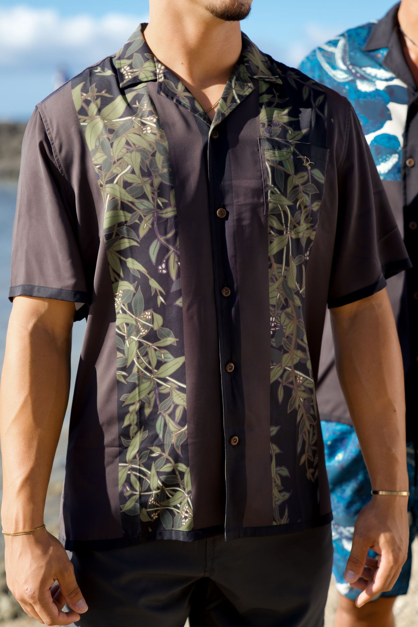 Maile Black Vintage Cut Aloha Shirt (Iron Free)