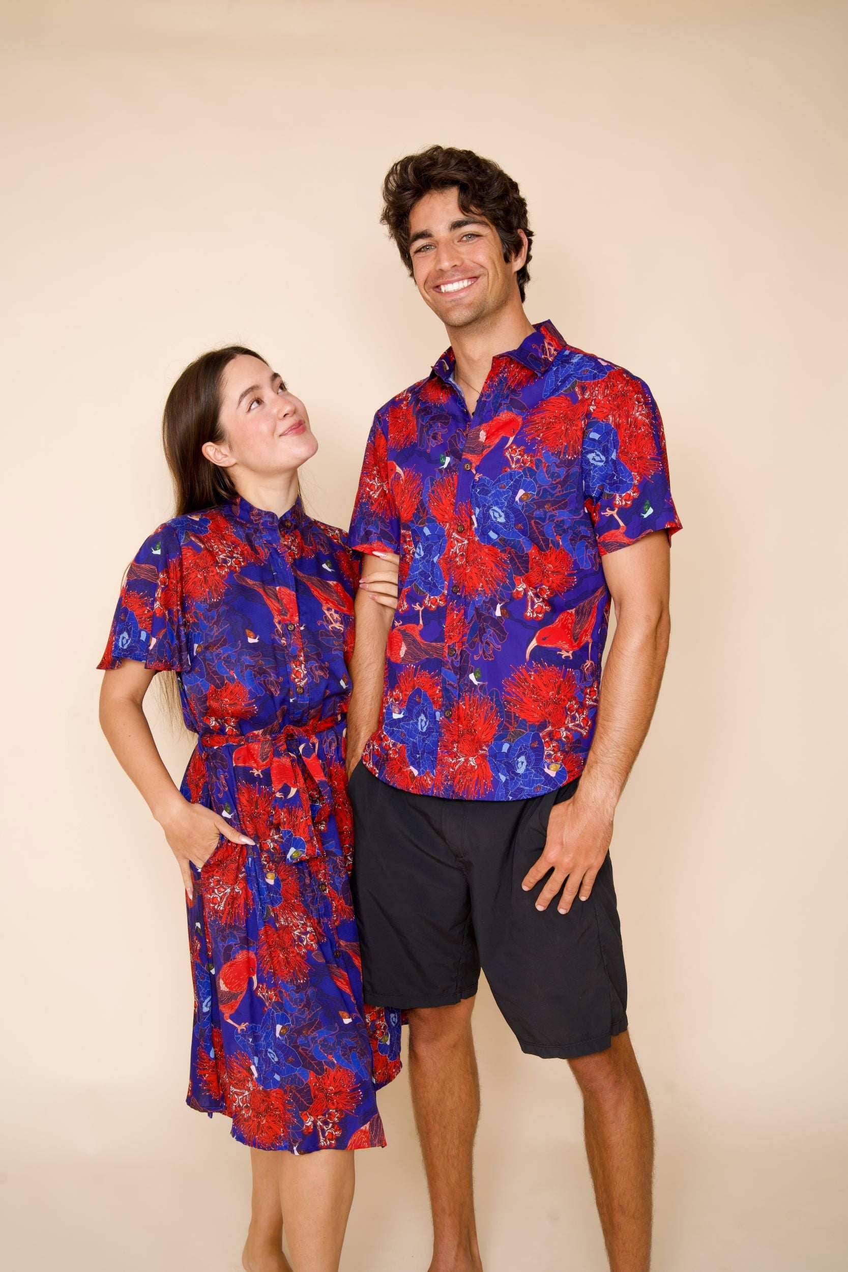 Kaniakapūpū 'Ōhi'a Lehua ʻUla Poni Blue & Red Men's Aloha Shirt