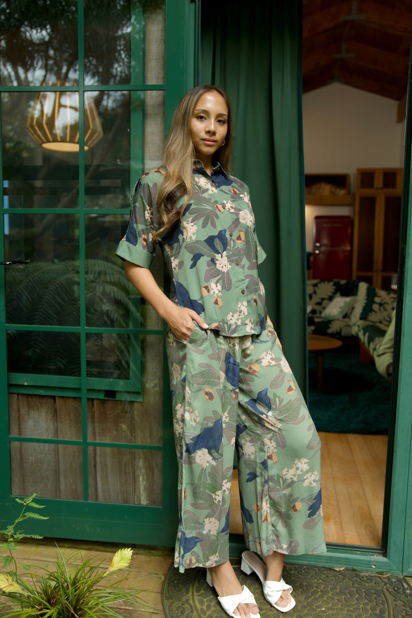 Hō‘awa & The ‘Alalā Sage Women's Kimono Sleeve Aloha Shirt