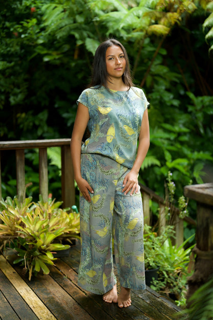 Foraging Kiwikiu Cap Sleeve Blouse