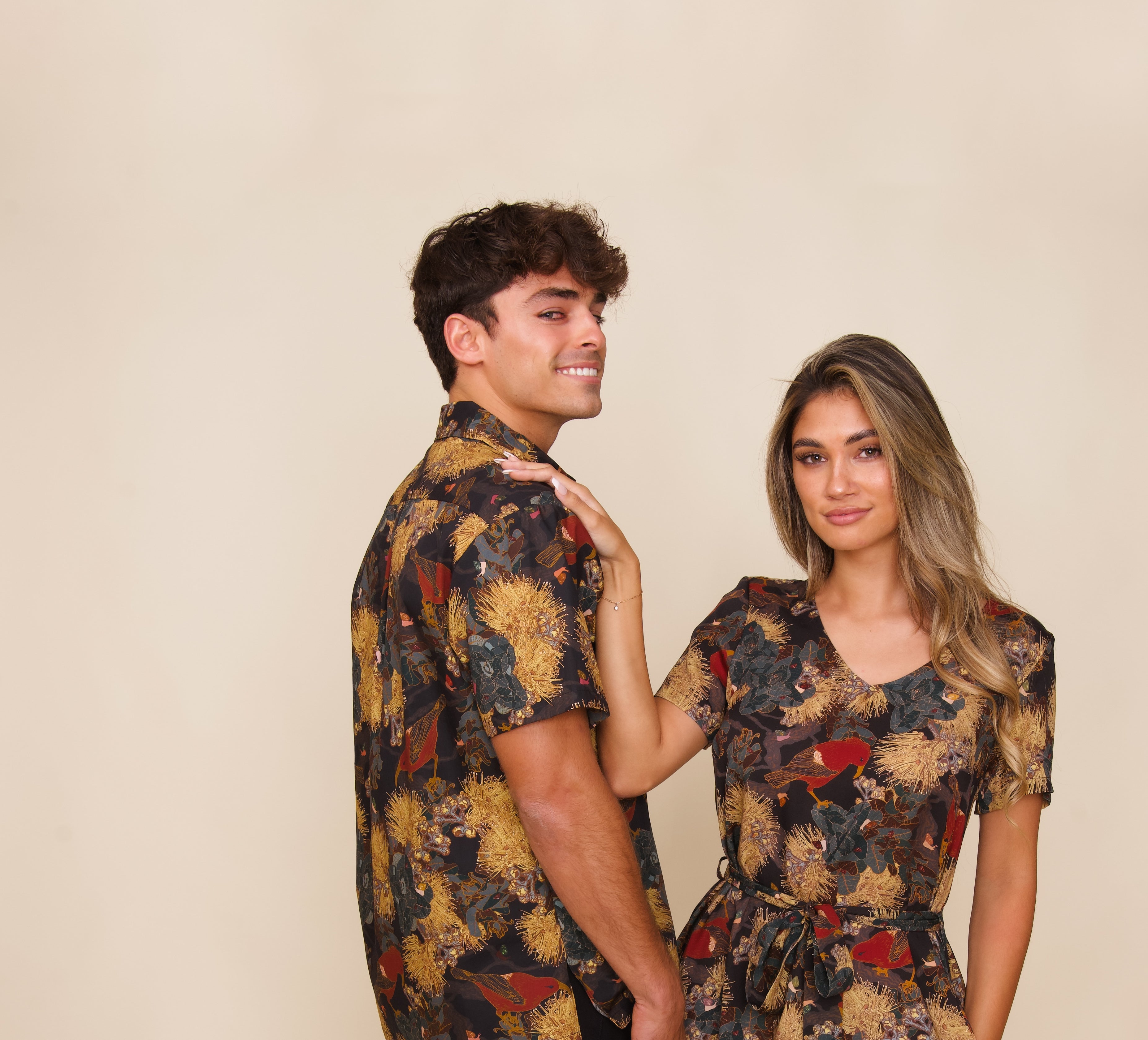 Women's modern hawaiian outlet dresses