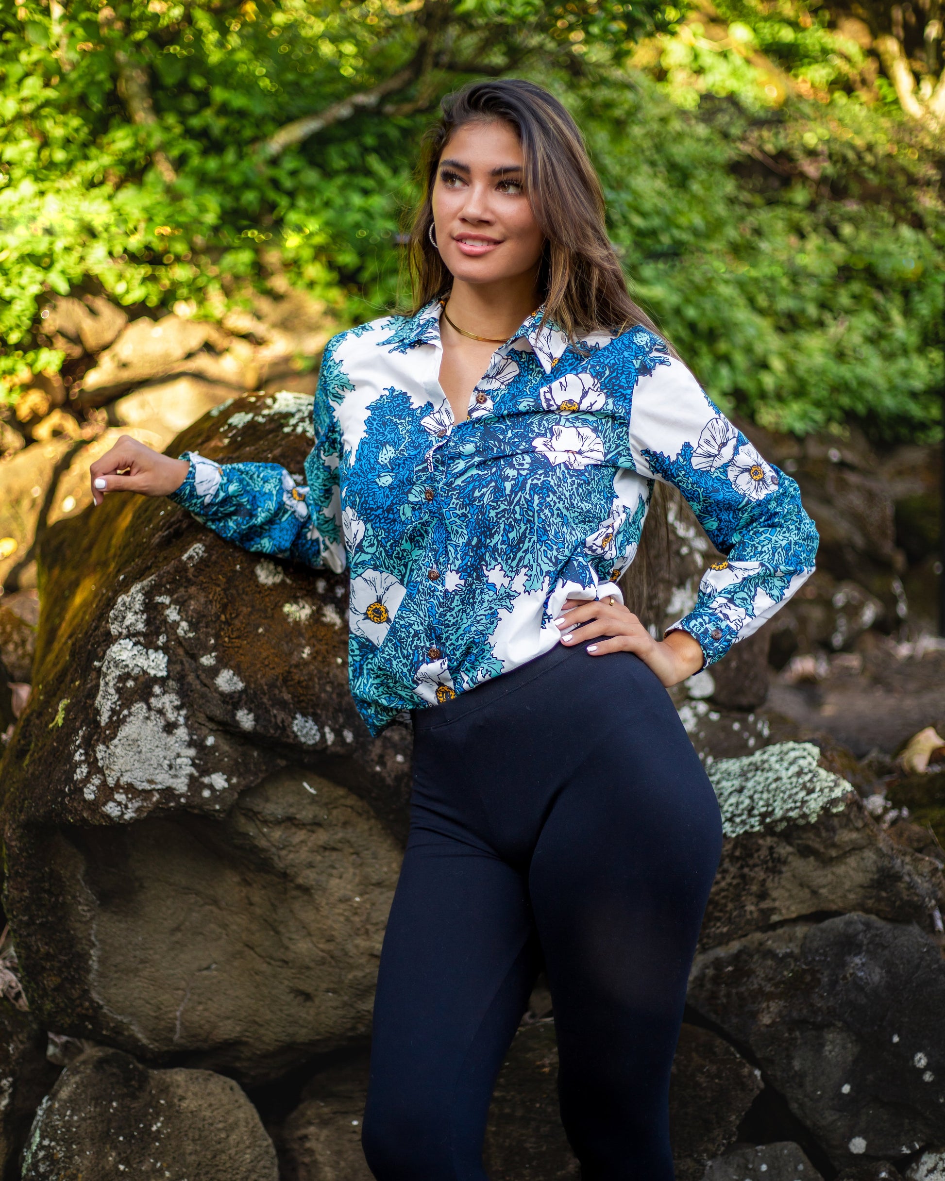 Women's long-sleeve aloha shirt modern hawaiian print